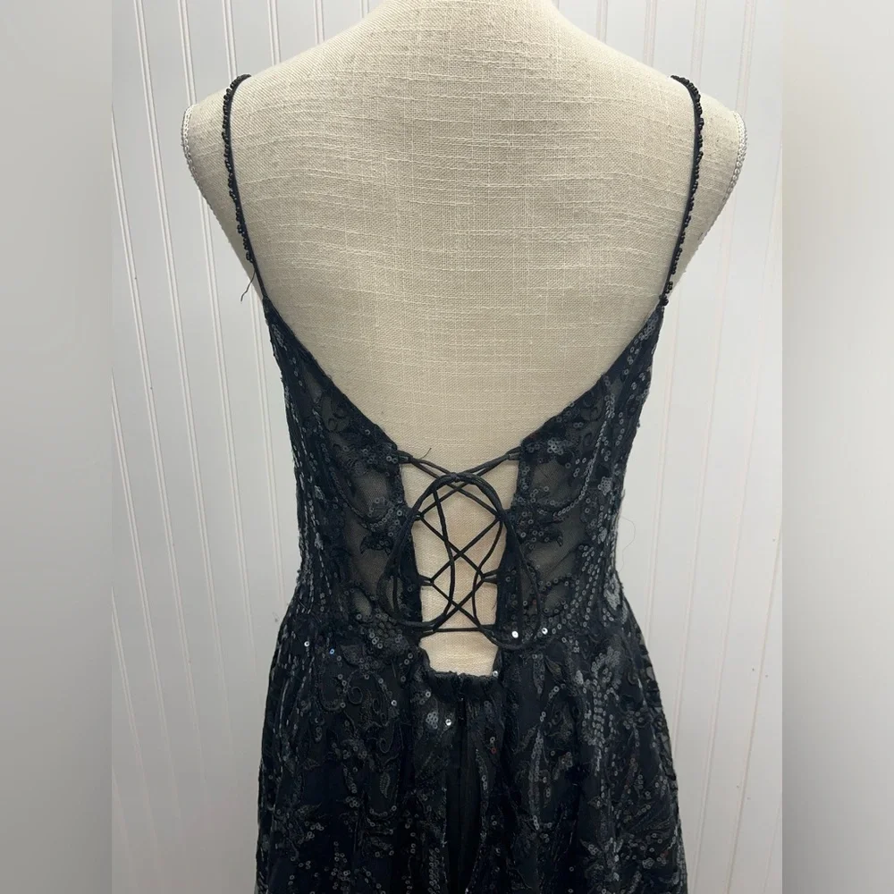 JJ’s House Black Chiffon Sequin Sweatheart Neckline Sheer Gown Sz 12 - Picture 6 of 13